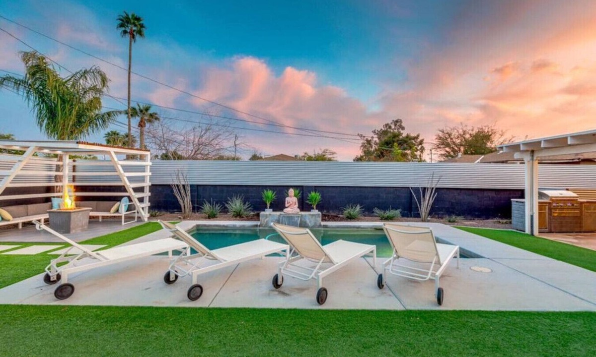 Peters View House | The Biltmore Gem | Zen & Modern Comfort