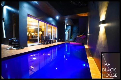 Imus Villa | The Black House