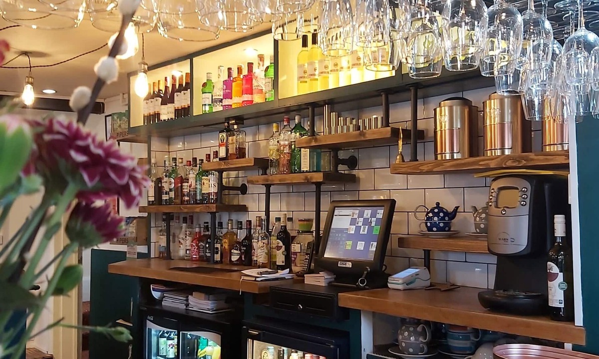 Halland Bed & Breakfast | The Blacksmith's Arms Halland