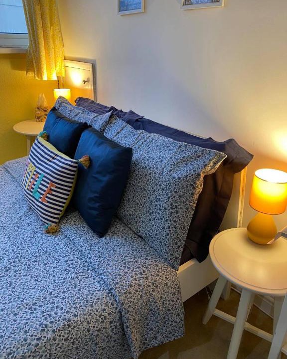 Torquay City Centre Bed & Breakfast | The Blue House B&B