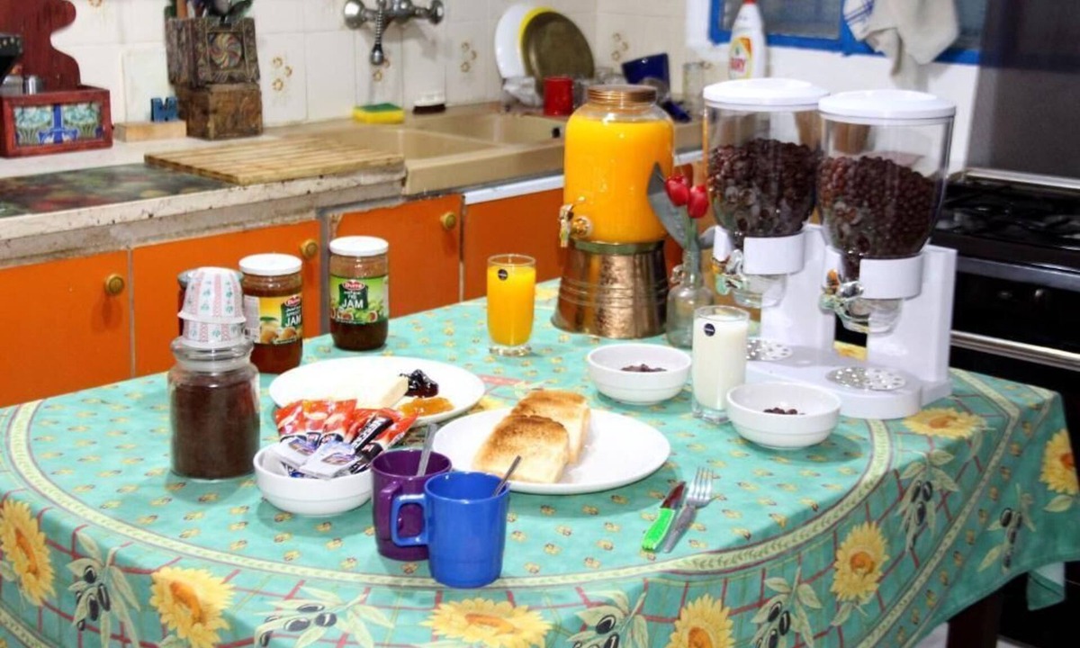 Jerash Hostel | The Blue House Gerasa