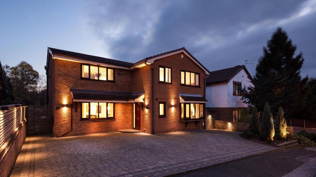 Offerton Villa | The Bluestone Villa