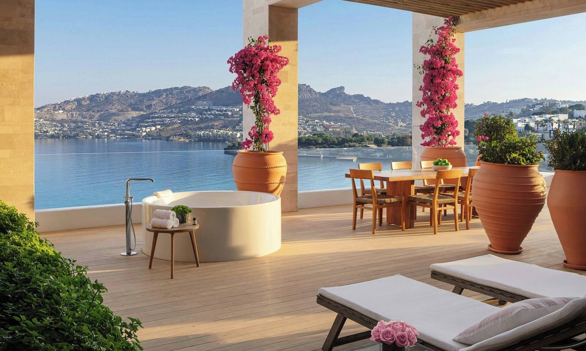 Yalikavak Hotel | The Bodrum EDITION