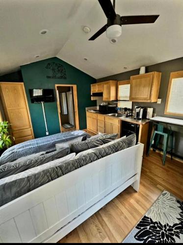 Forks House | The Bogi Bear Inn