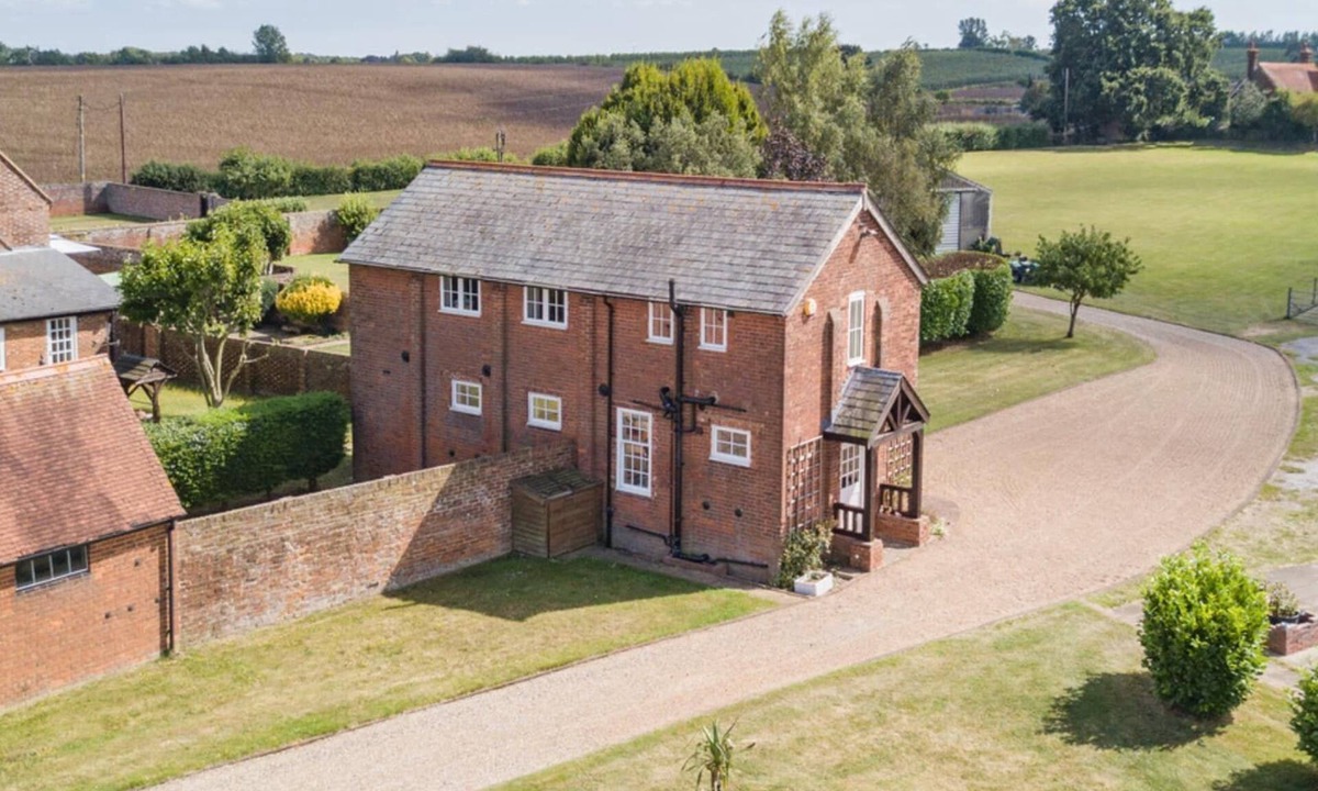 Lynsted House | The Bothy, Faversham