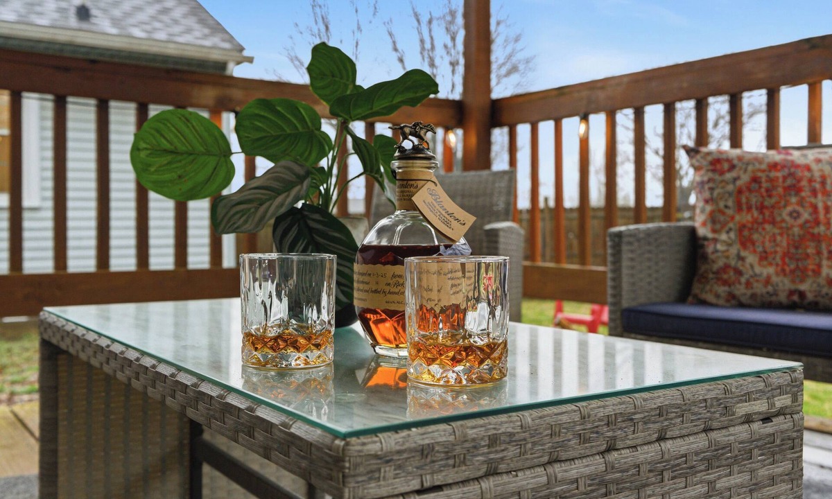 Mount Washington House | The Bourbon Trail Bungalow Ping Pong/Foosball/Bar/Firepit