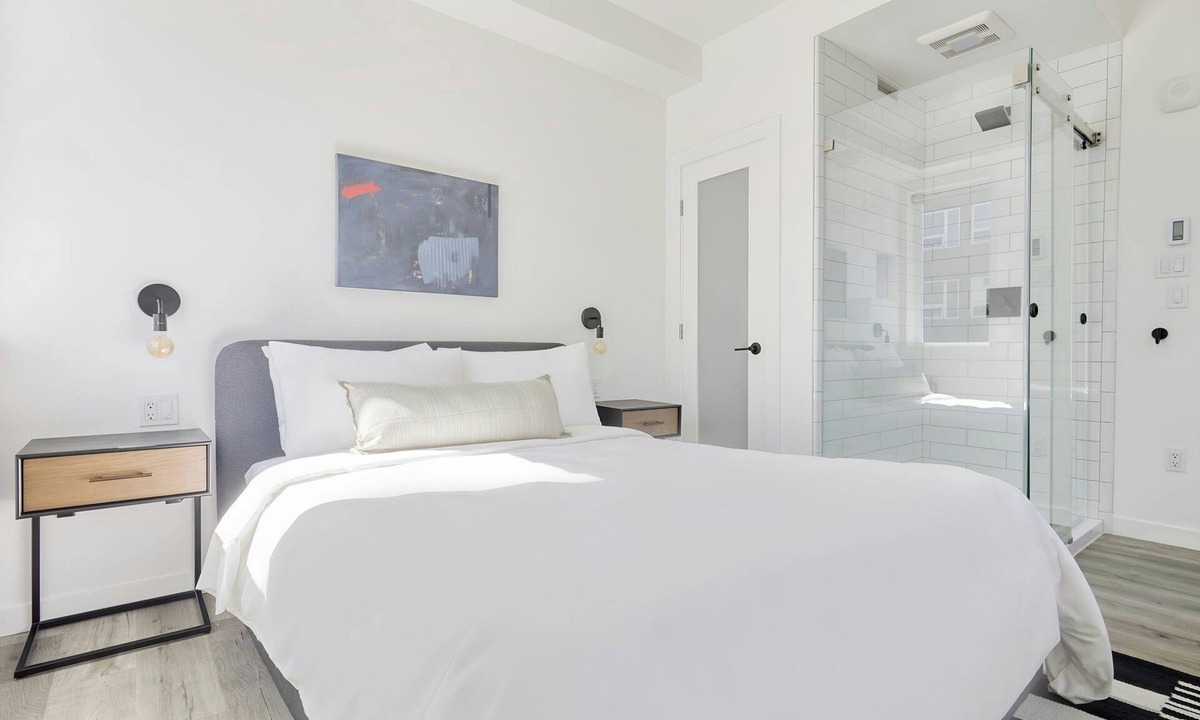 Broadway Hotel | The Boylston Hotel Capitol Hill, Sonder by Marriott Bonvoy