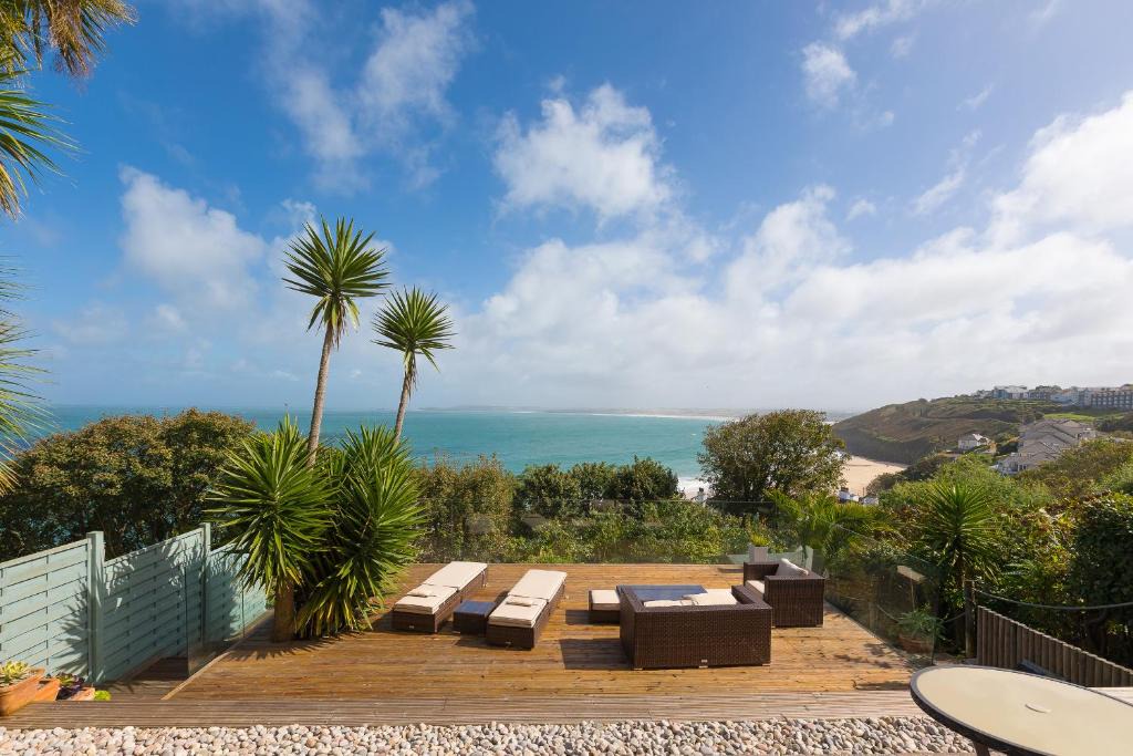 Carbis Bay House | The Breakers