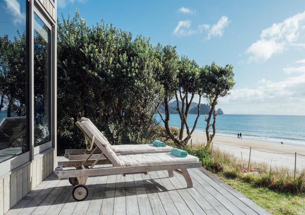 Whangapoua House | The Breakers - Whangapoua Executive Holiday Home