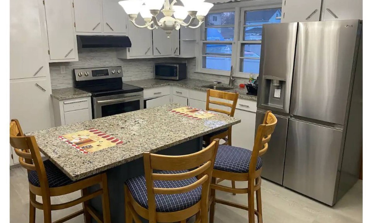Hartford House | The “Brick Haven” central to downtown Hartford