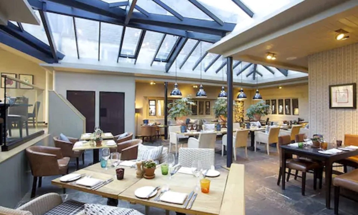Broadway Hotel | The Broadway Hotel