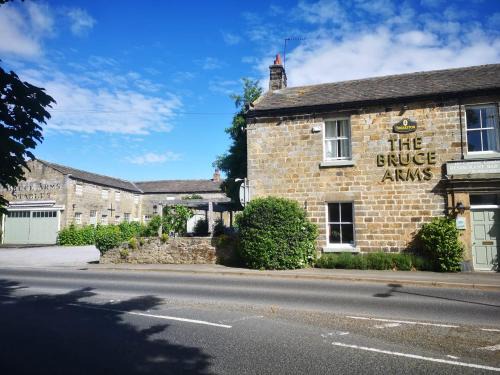 West Tanfield Hotel | The Bruce Arms