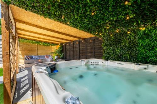 Robertsbridge House | The Cabin