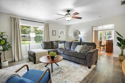 Gainesville House | The Canopy on 10th - Game Room , Pets , Pergola