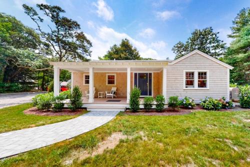 Cotuit House | The Cape House