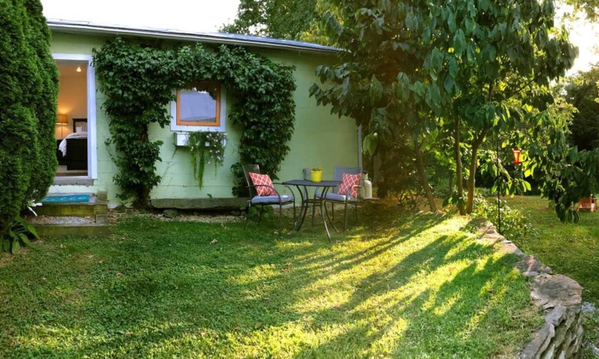Harpers Ferry Cottage | The Carriage House at Carrot Top Cottage