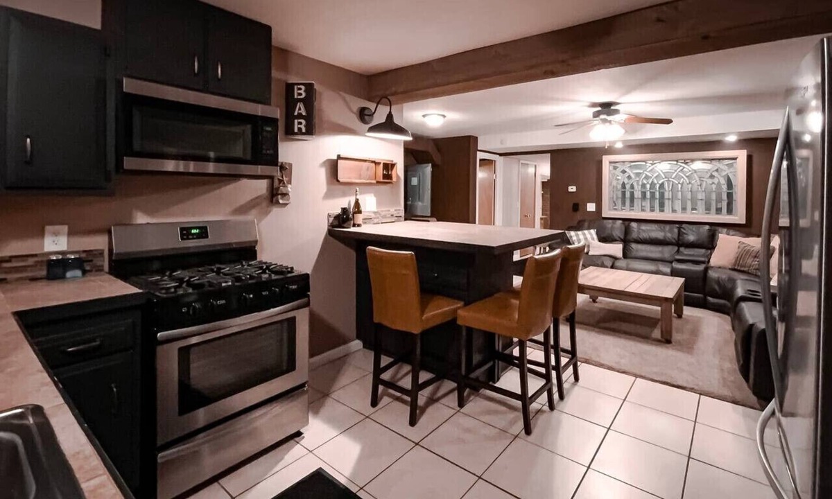 Massillon Apartment | The Cave - Rustic, hiking, biking, fishing, Amish