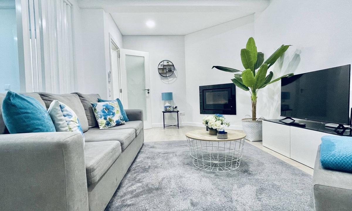 Gloria Apartment | The Central Tiled Apartment is a cozy apartment situated in the city center