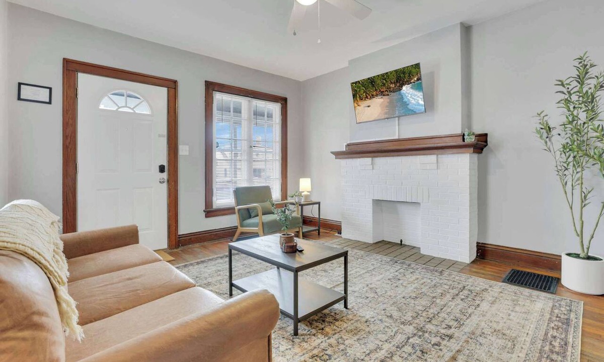 Columbus Condo | The Champion Abode