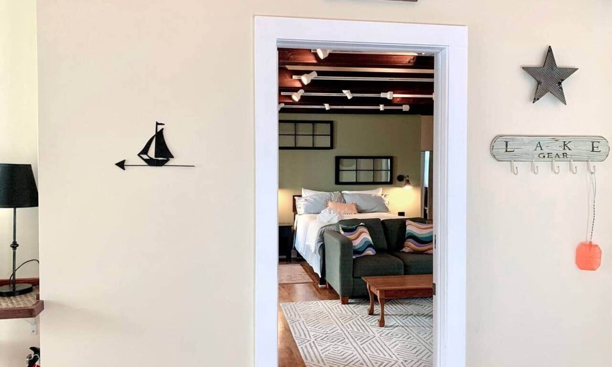 Hammondsport Apartment | The Champlin Carriage House at Keuka Lake