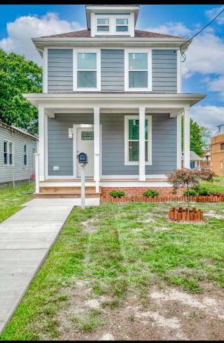 Norfolk House | The Chesapeake Gray