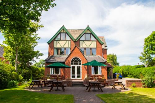 Newton in Furness Hotel | The Chetwynde - Self Check In HMO