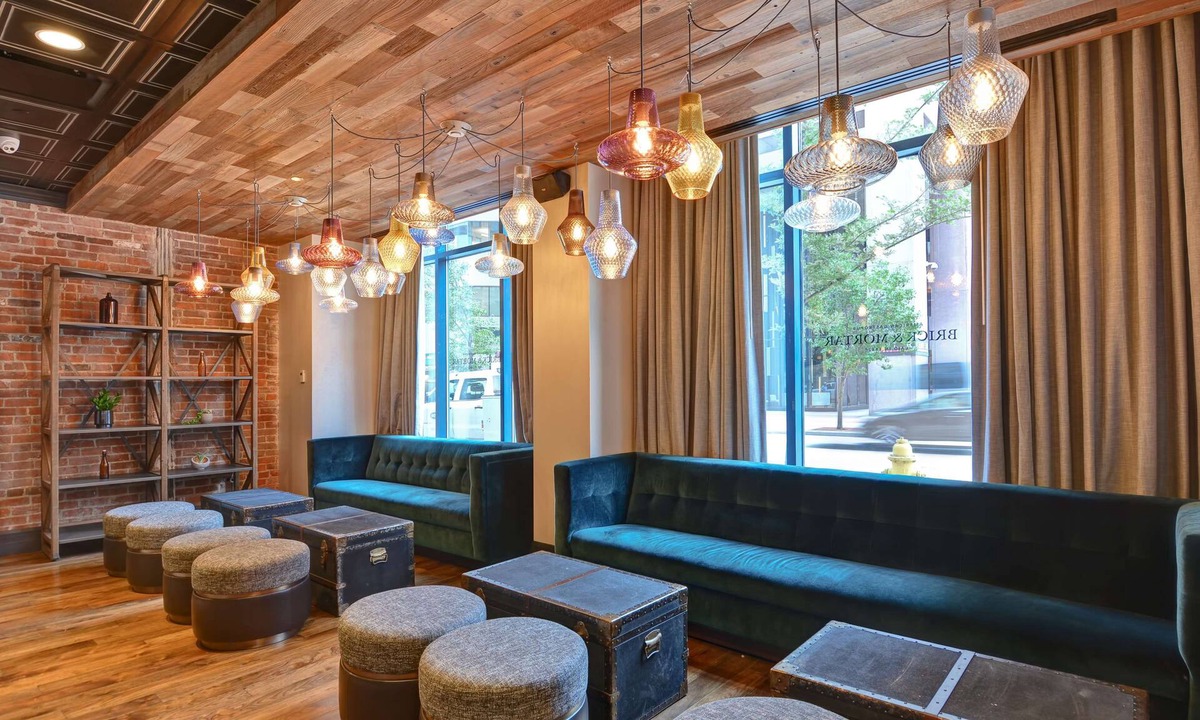 Central Business District Hotel | The Cincinnatian Hotel Curio Collection by Hilton