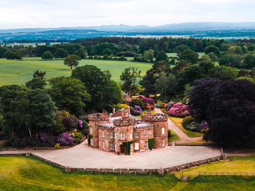 Weston-under-Redcastle Bed & Breakfast | The Citadel