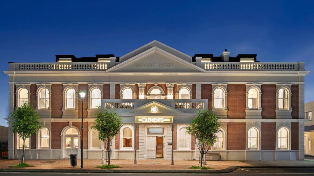 Cambridge Hotel | The Clements Hotel