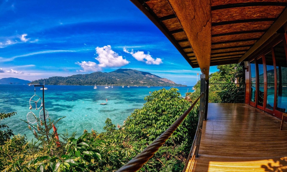 Satun Hotel | The Cliff Lipe