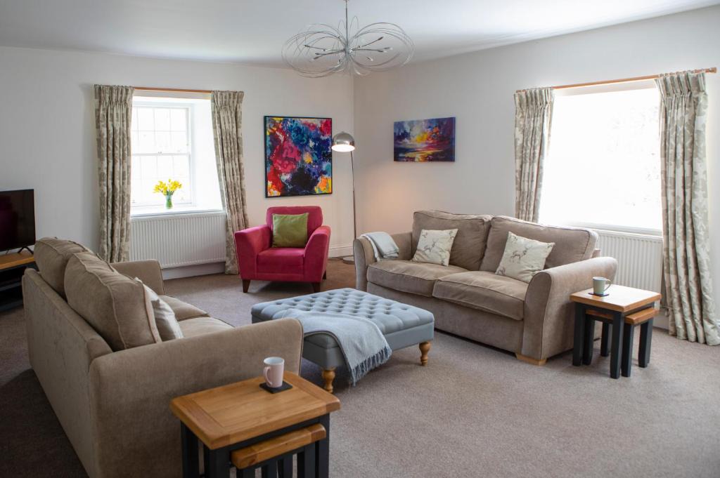 Selkirk Apartment | The Clock Tower