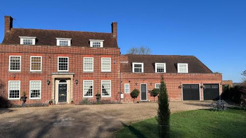 Epping House | The Coach House WPH, Epping