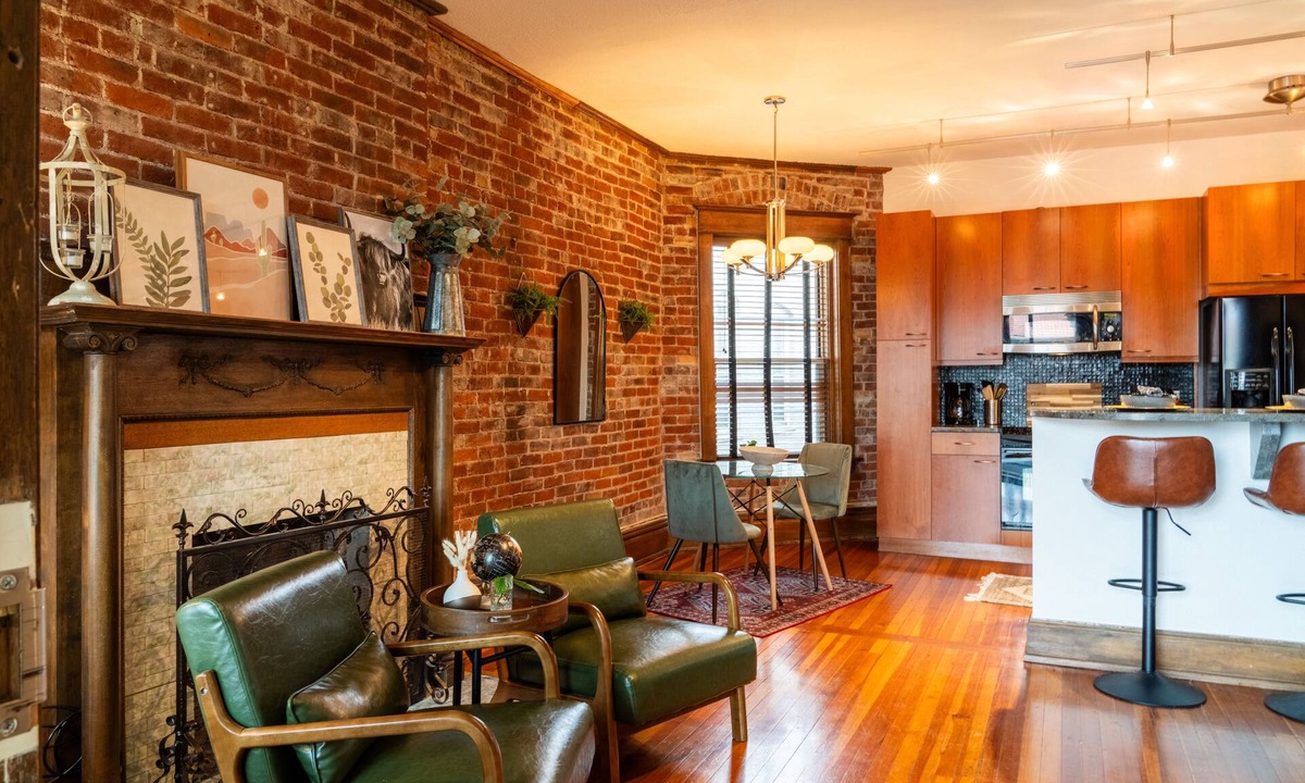 Cheesman Park Condo | The Colonnade Loft