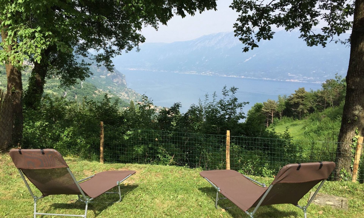 Gargnano House | The company of the silence of nature will be the background of your holiday