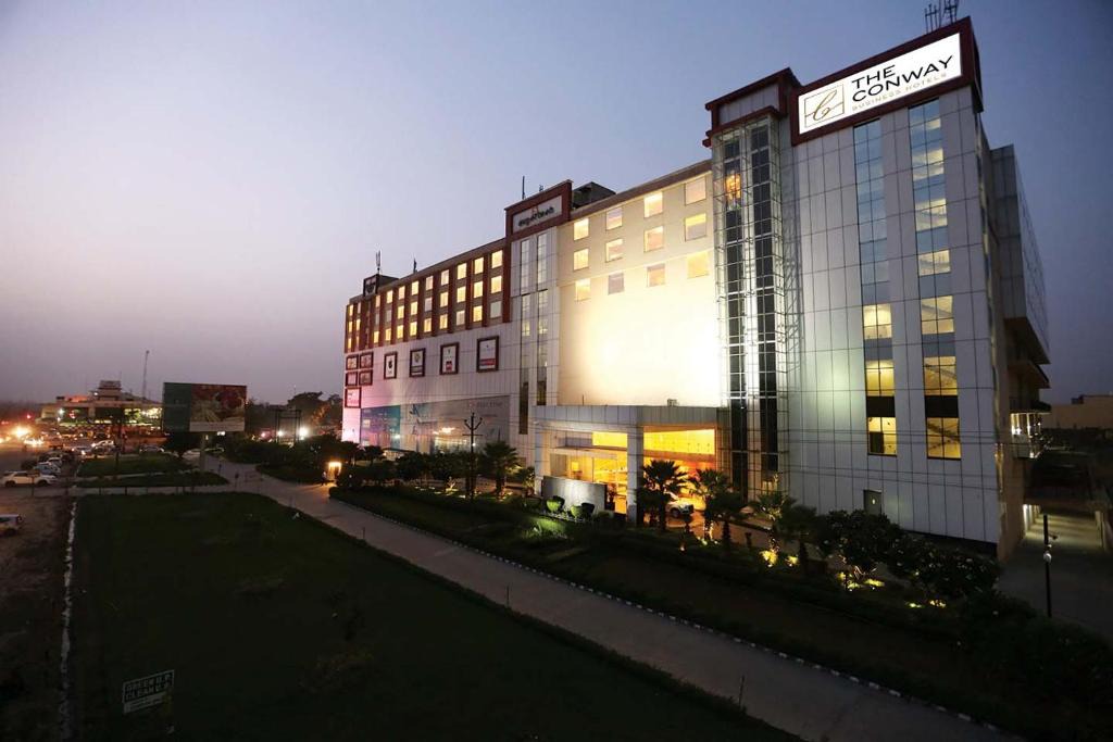 Meerut Hotel | The Conway
