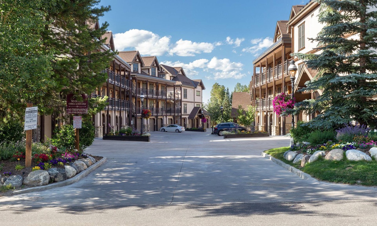Warrior's Mark Condo | The Corral at Breckenridge by Summit County Mountain Retreat