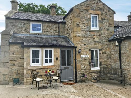Consett House | The Cottage At Wood House - Uk30258