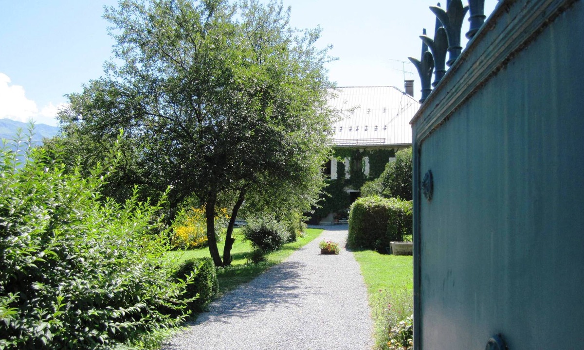 Verrens-Arvey House | The cottage of Sources D'arvey