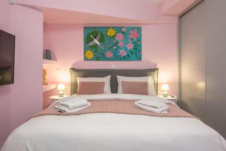 Filopappou Apartment | The Courtyard Oasis