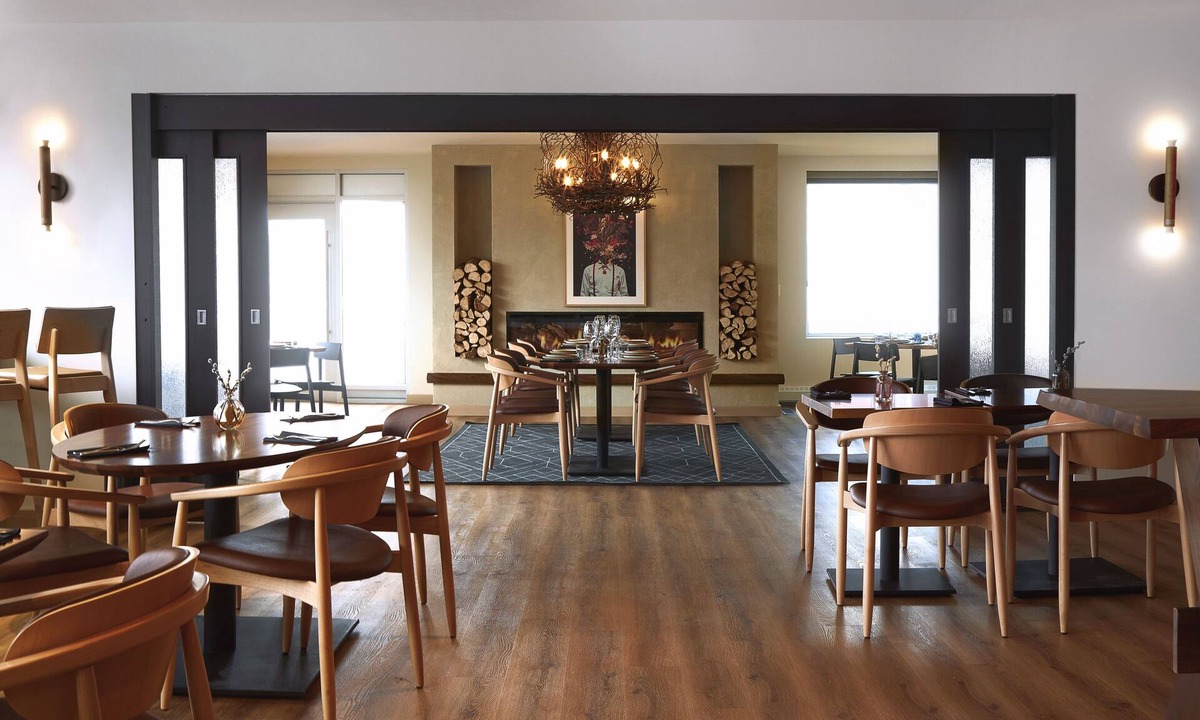 Jasper Hotel | The Crimson Jasper
