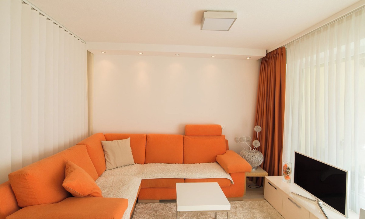 Leukerbad Apartment | The Cristal apartment house is situated in a quiet, sunny and central location