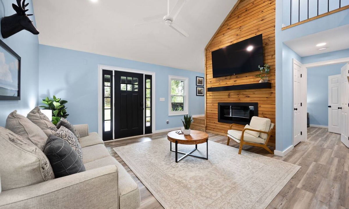 Burkesville House | The Cumberland Collective~The Hideaway~<6mi to lake/golf. Great for families!