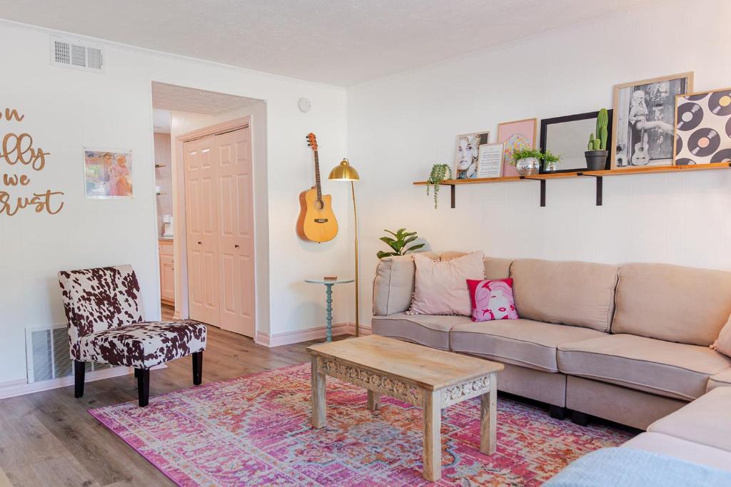 Covington Apartment | The Dolly-1/2 mi from the Square
