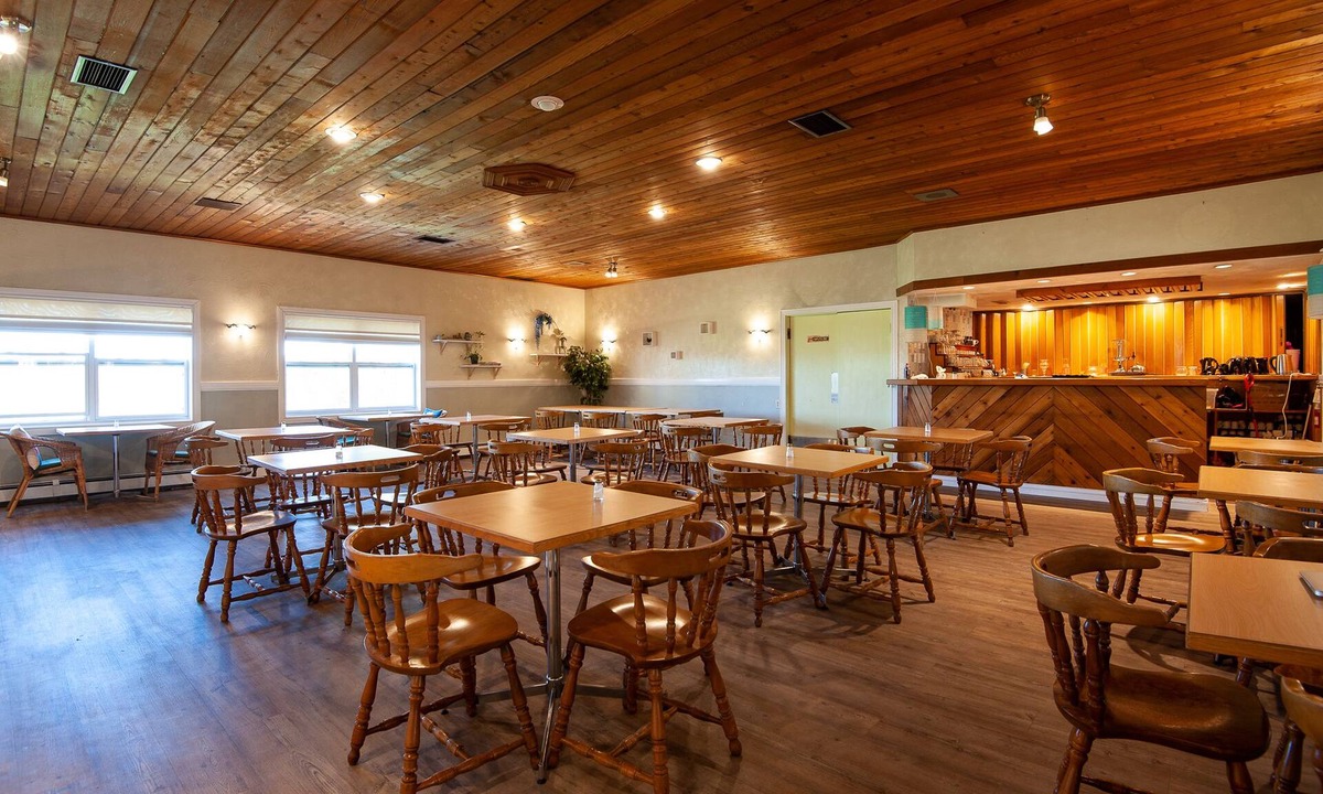 North River Hotel | The Dutch Inn