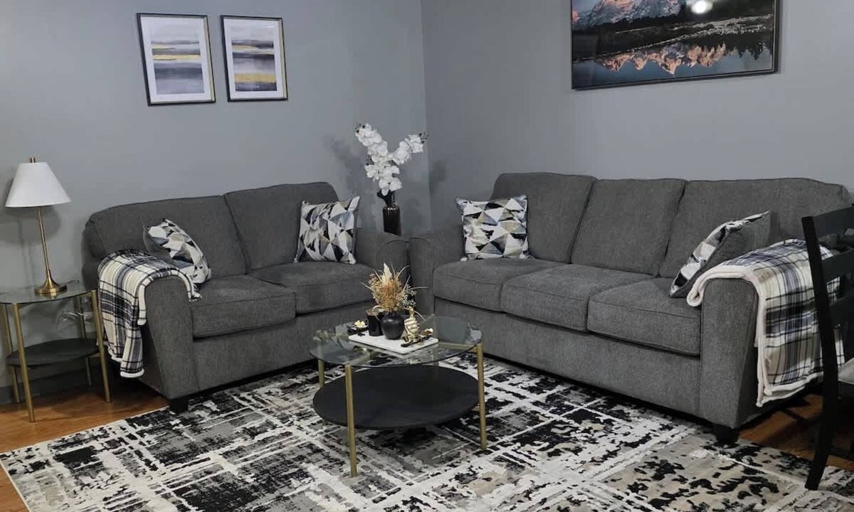 Elizabethtown House | The E-Town Retreat 2BR townhouse close to Downtown
