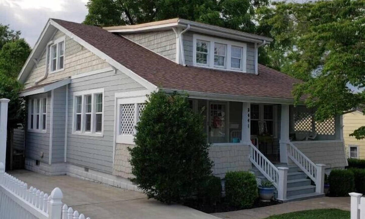 Ashland House | The Eagle's Nest:5 bed 3BathBeautiful Craftsman Home