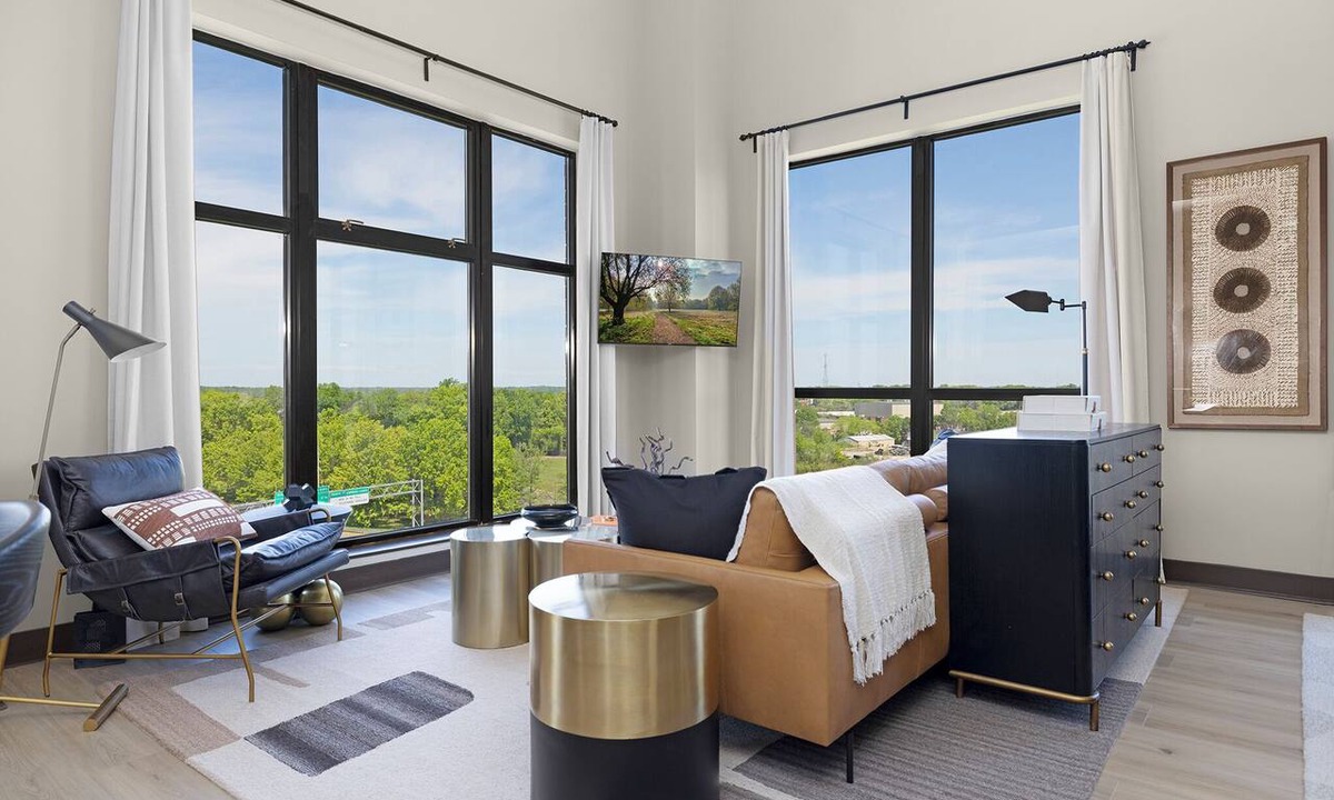 Fourth Ward Condo | THE EIGHTH Walkable Penthouse in Fourth Ward