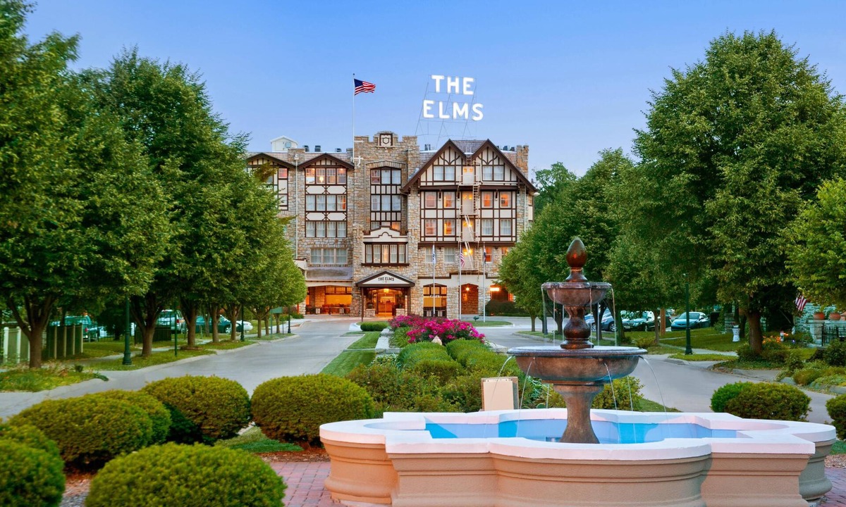 Excelsior Springs Hotel | The Elms Hotel & Spa, a Destination by Hyatt Hotel