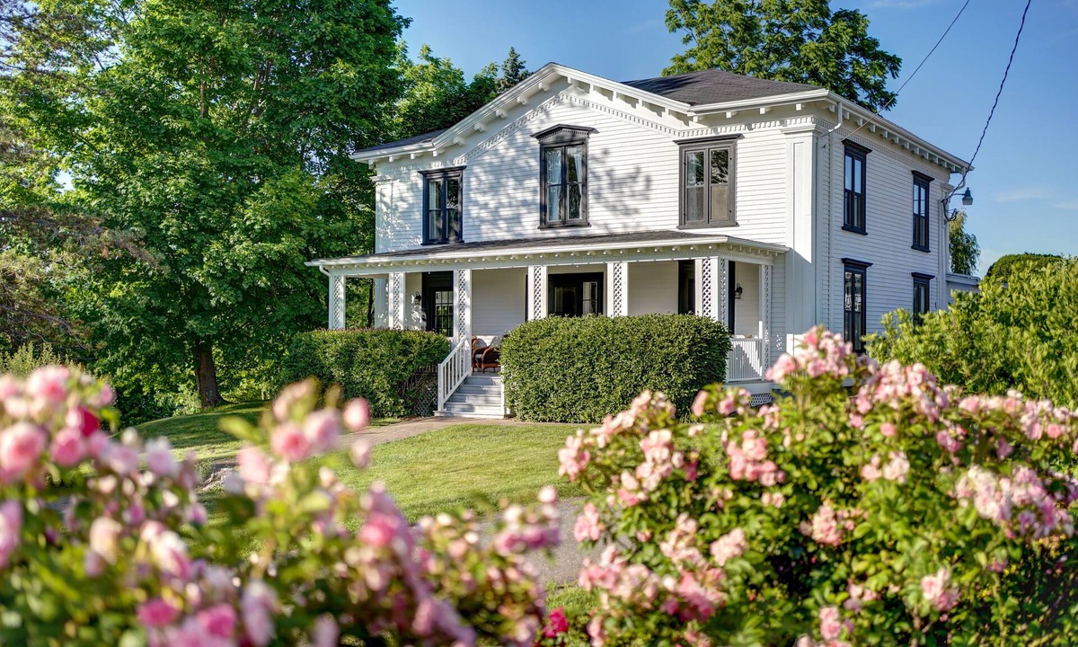Grand Pre Hotel | The Evangeline