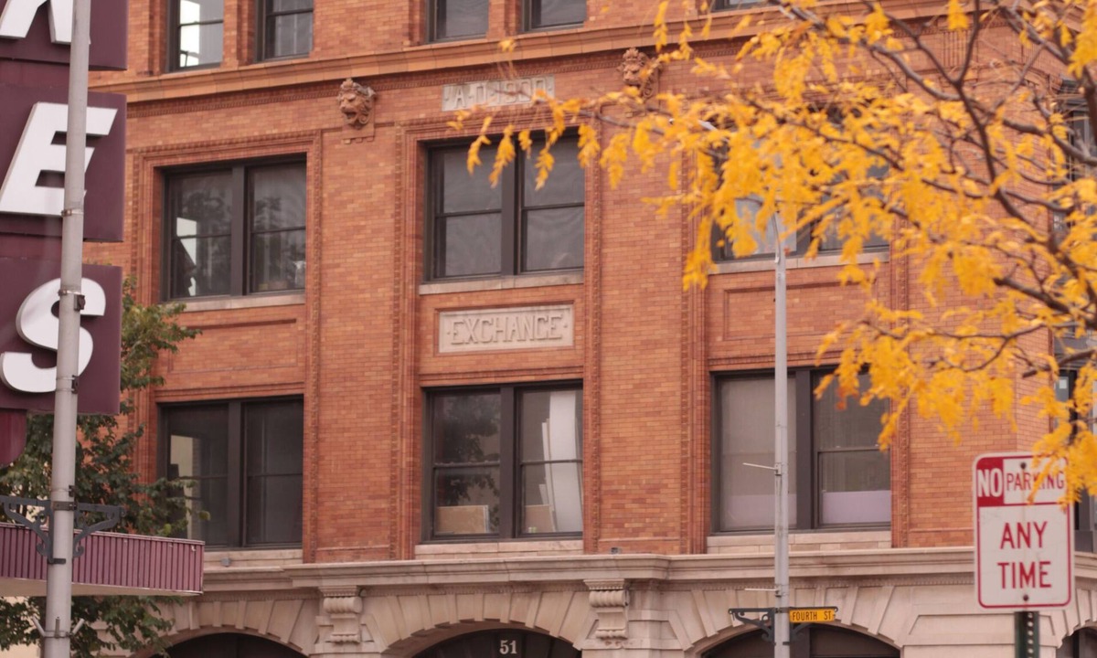 Marshland Apartment | The Exchange 16 | Historic Bldg, Studio, Dwntwn